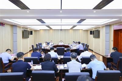 0828 集团公司党委召开理论学习中心组集体（扩大）学习会1.JPG