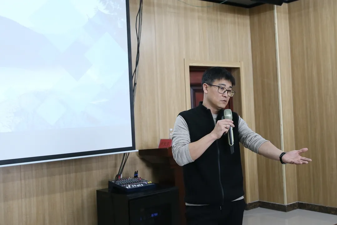 长白山森工成功举办长白山重点国有林区绿色转型发展高级研修班