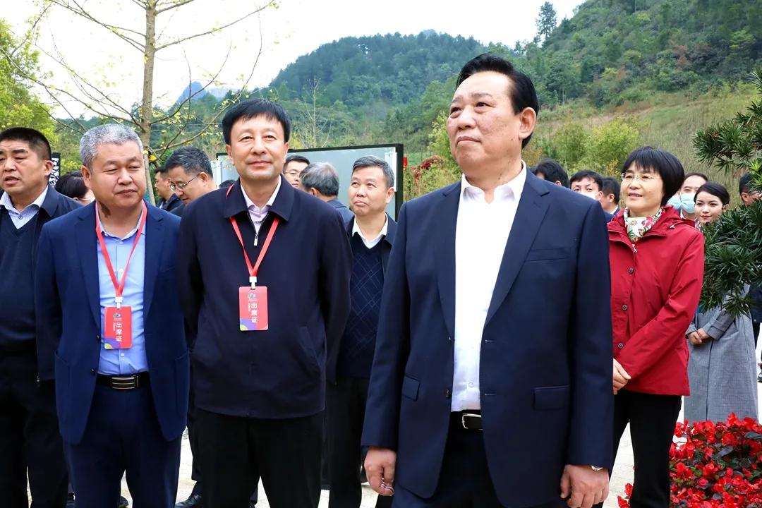 长白山森工集团亮相第四届中国绿化博览会