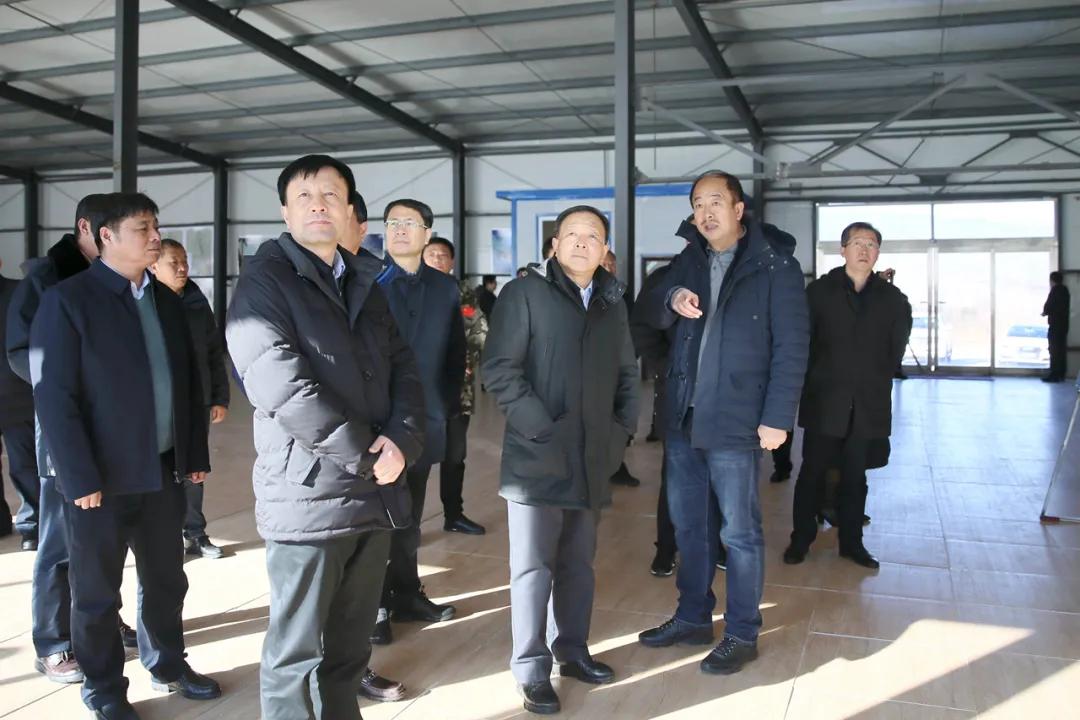 金寿浩州长到长白山森工仙峰四季度假区调研