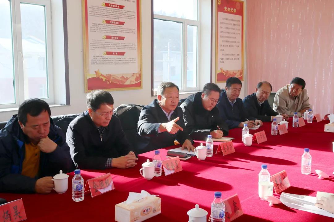 金寿浩州长到长白山森工仙峰四季度假区调研