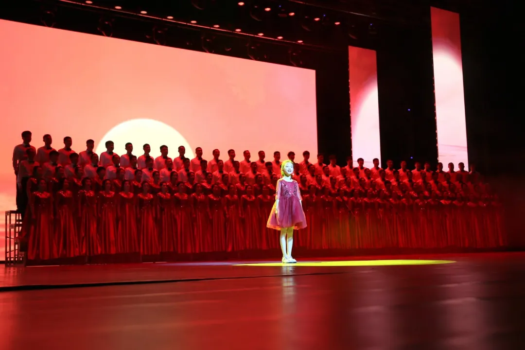 长白山森工集团隆重召开庆祝中国共产党成立100周年表彰大会