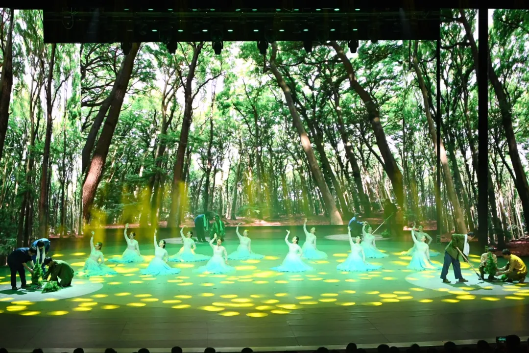 长白山森工集团隆重召开庆祝中国共产党成立100周年表彰大会