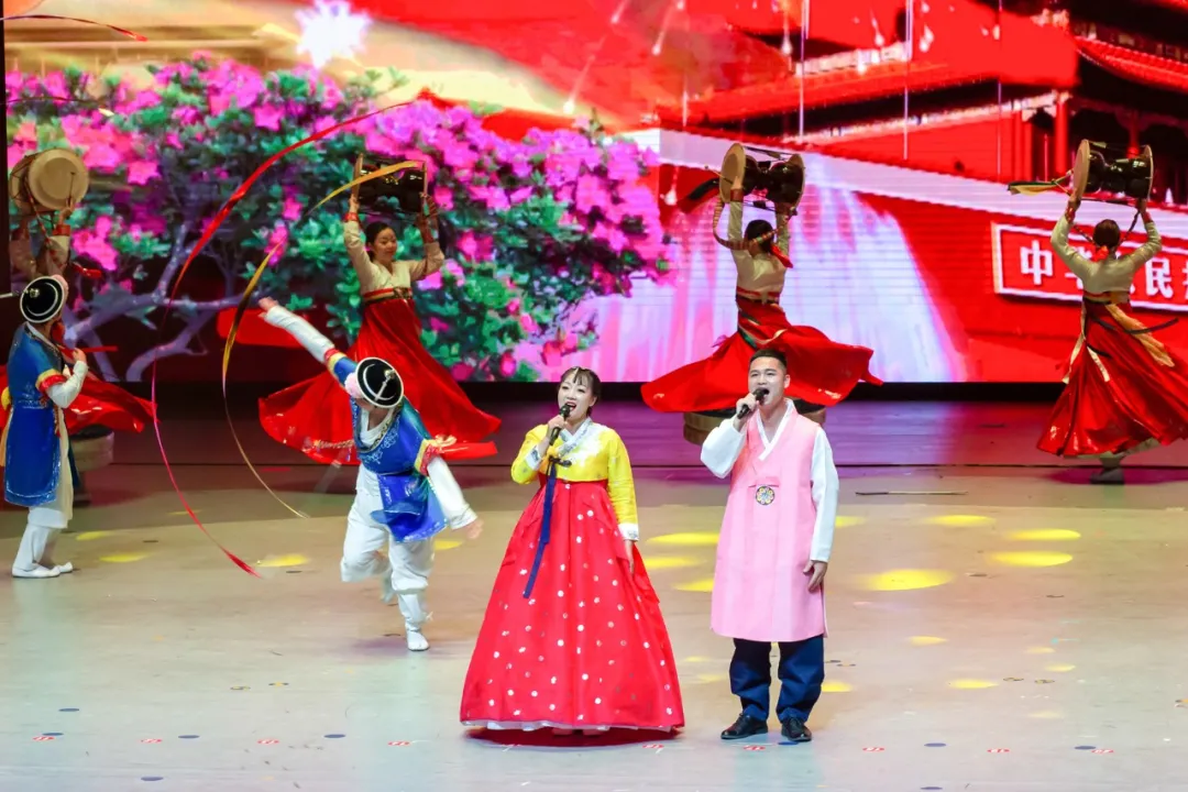 长白山森工集团隆重召开庆祝中国共产党成立100周年表彰大会