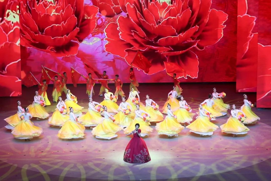 长白山森工集团隆重召开庆祝中国共产党成立100周年表彰大会